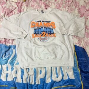 Orange 2022 worlds sweatshirt Xl
